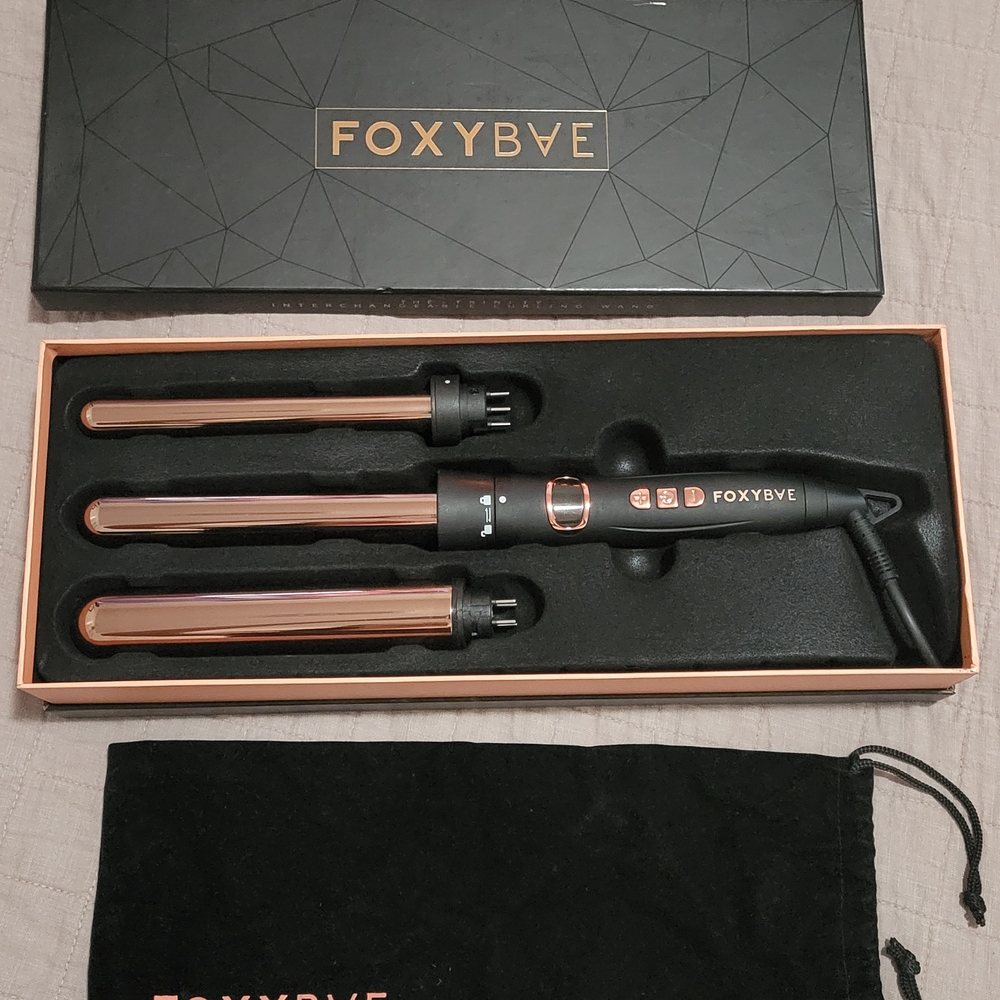 FoxyBae Black and Gold Curling Iron Set